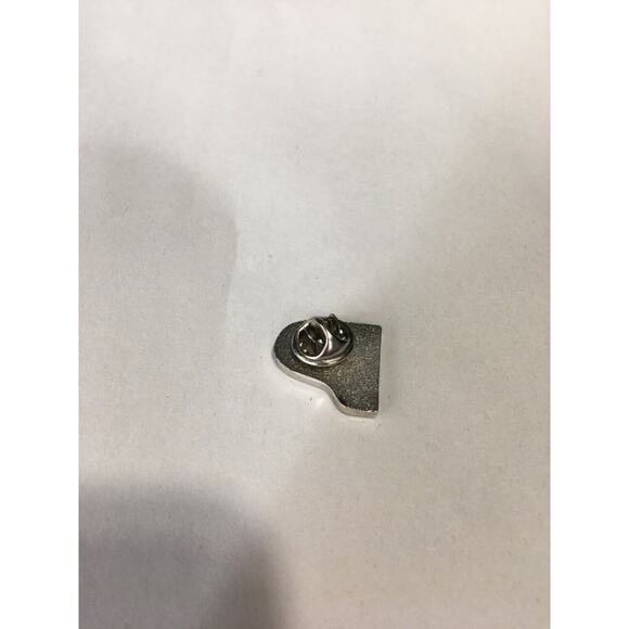 Silver‎ Colored Piano Lapel Hat Pin - Picture 4 of 6